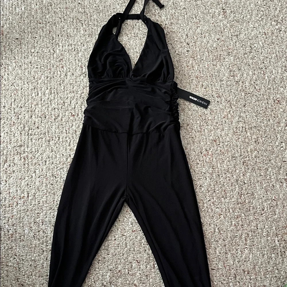Fashion Nova On My Way Capri Jumpsuit - Picture 4 of 4